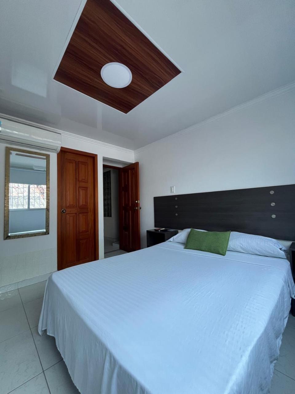 Villa Santos Apartaestudios 巴兰基亚 外观 照片
