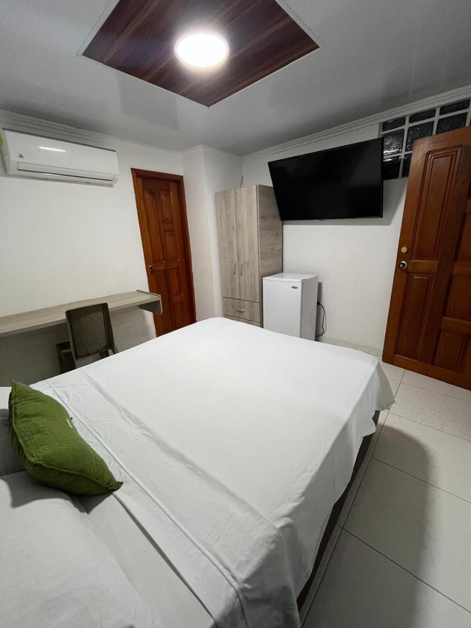 Villa Santos Apartaestudios 巴兰基亚 外观 照片