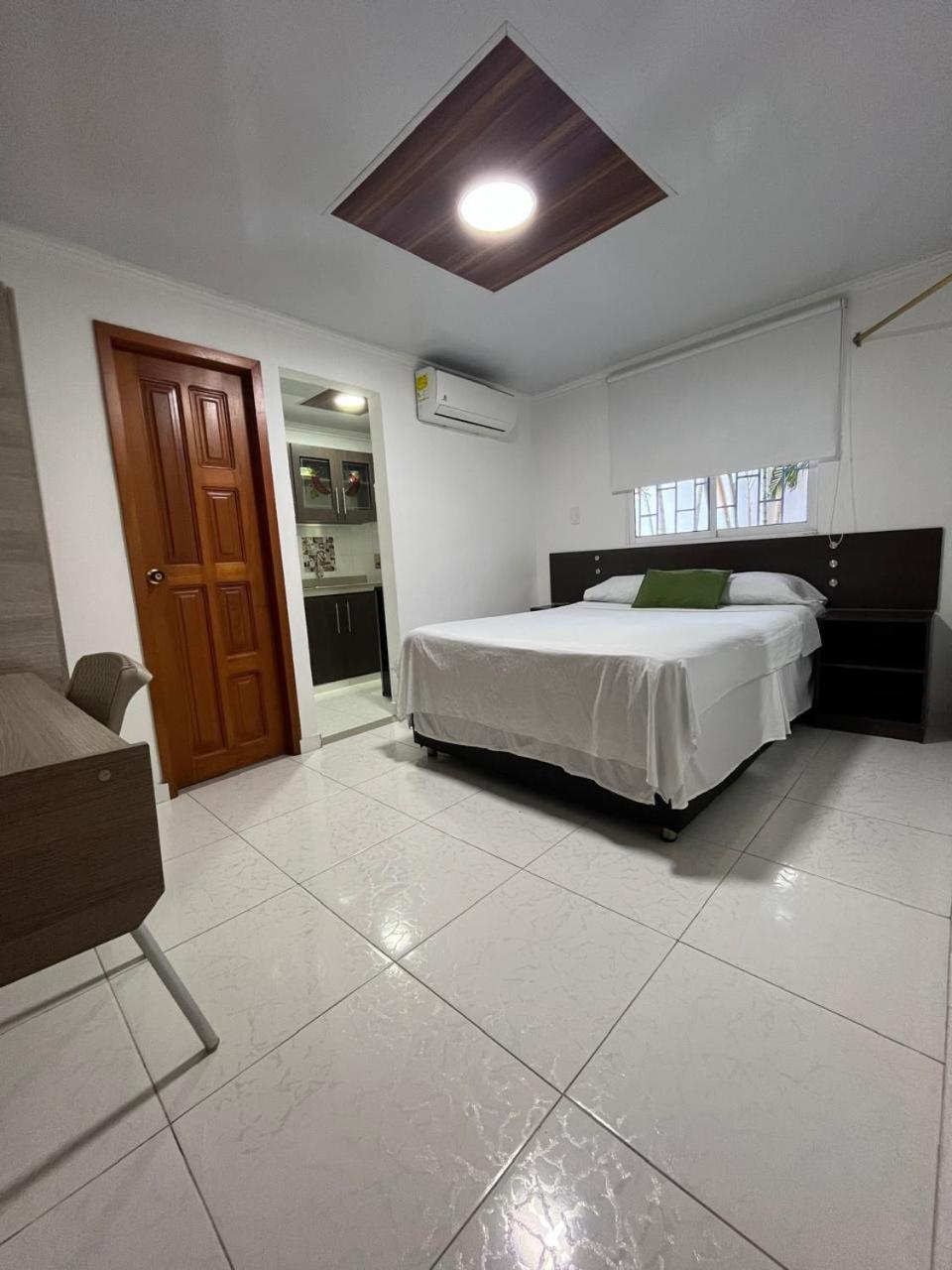Villa Santos Apartaestudios 巴兰基亚 外观 照片